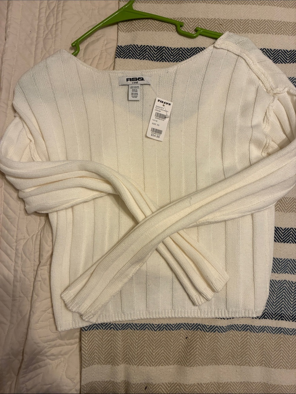 RSQ Cream Ribbed V-Neck Pullover Sweater